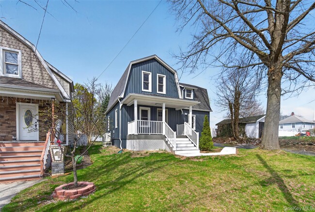 Building Photo - 62 Poplar St