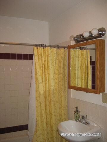 Building Photo - 33 Egremont Rd