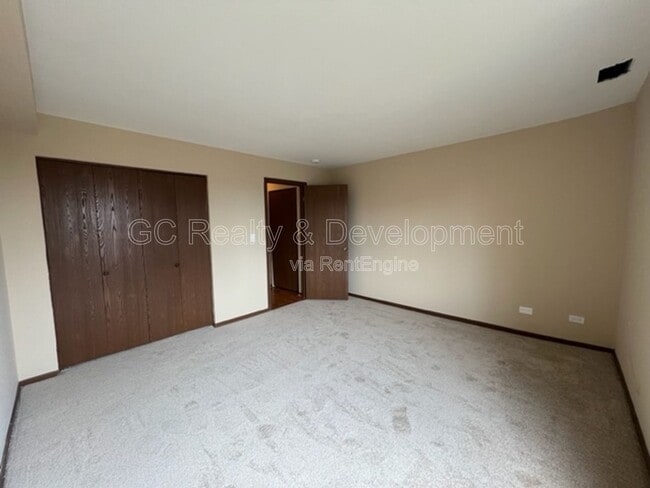 Building Photo - 950 E Wilmette Rd