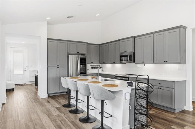 Building Photo - 1108 Chapote Ter