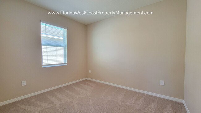 Building Photo - LARGE 3 BEDROOM- 2 BATH LAKEWOOD RANCH HOME FOR RENT! DIRECT LAKE VIEWS! ANNUAL LEASE!