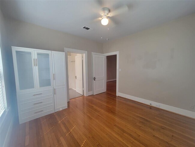 Building Photo - 2406 Huldy St