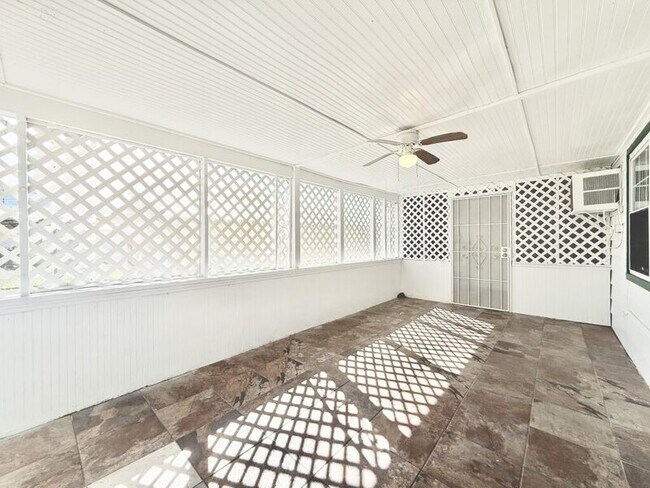 Building Photo - 5506 Staley Dr