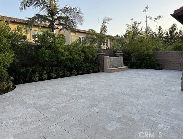 Building Photo - 10 Hawkeye