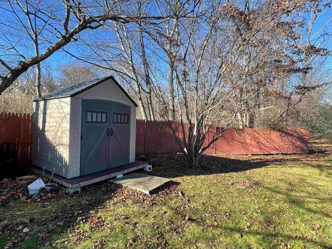 Building Photo - 7 Central Ave