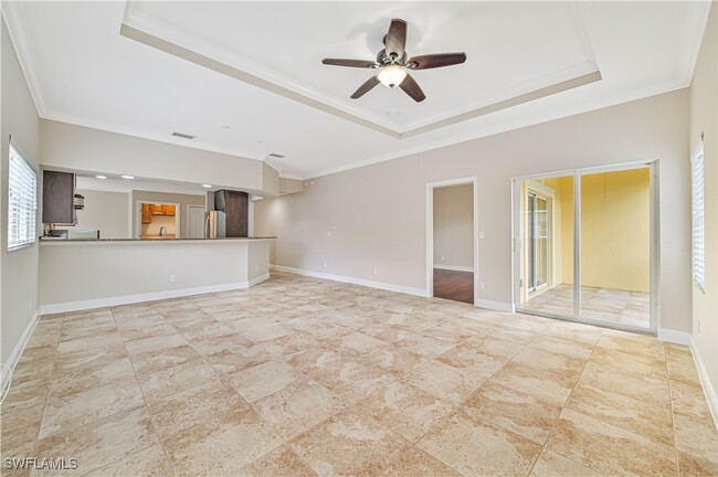 Building Photo - 12091 Santaluz Dr