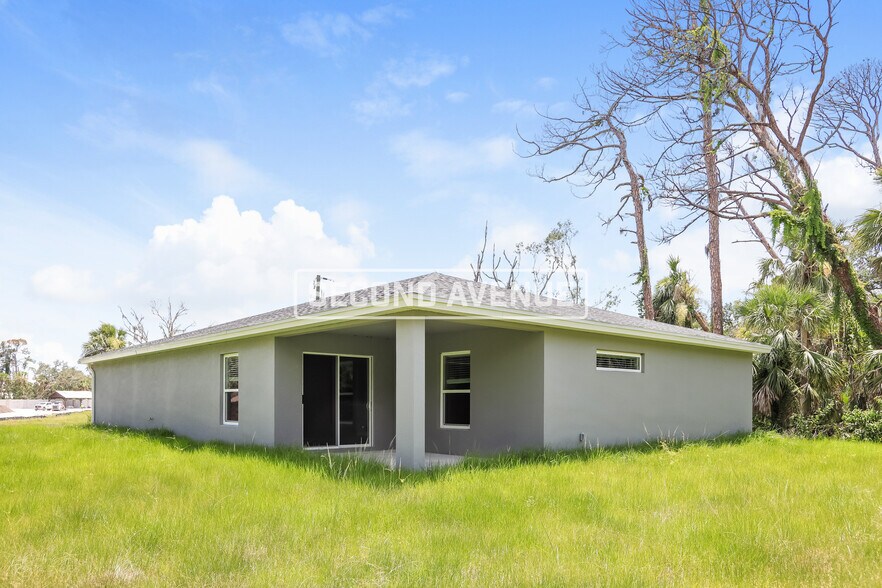 Building Photo - 18194 Sinatra Ave