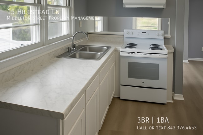 Building Photo - 15 Hillstead Ln