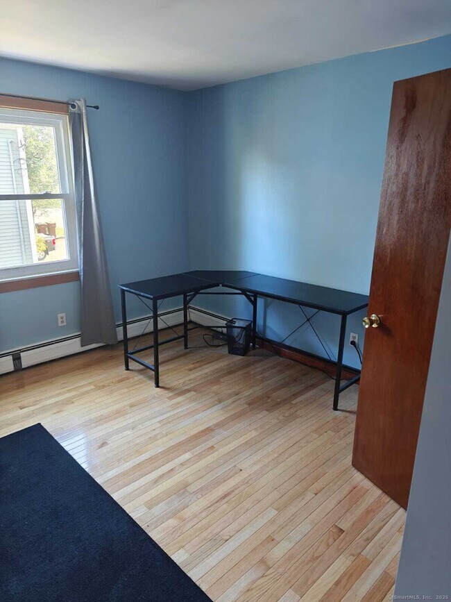 Building Photo - 47 Fort Hill Ave