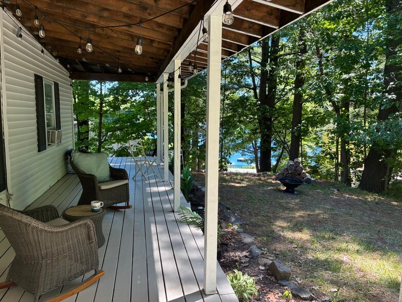 Wrap around porch - 46 Seneca Rd