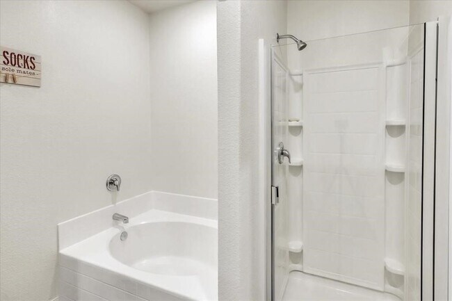 Building Photo - 10815 Humble Gully Run Dr