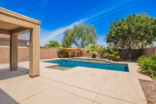 Building Photo - 3 Bedroom 2.5  Bathroom  - Villages at Ran...