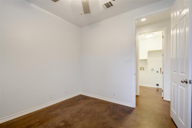 Building Photo - 2933 E Martin Luther King Jr Blvd