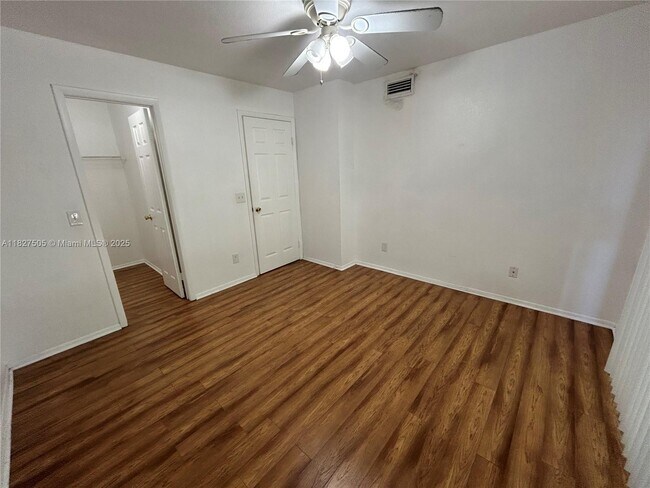 Building Photo - 1725 Palm Cove Blvd