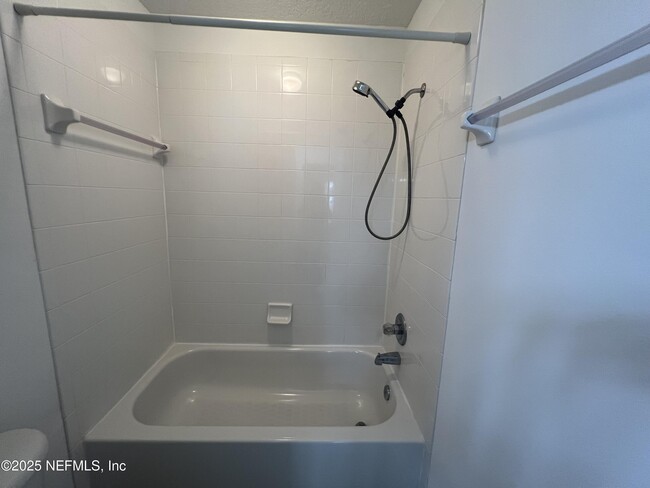 Building Photo - 1815 Green Springs Cir