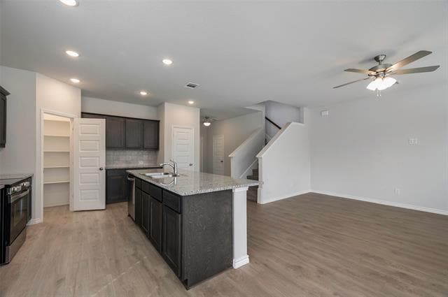 Building Photo - 519 Mockingbird Ln