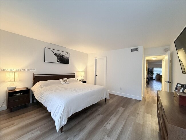 Building Photo - 6517 SW 116th Pl