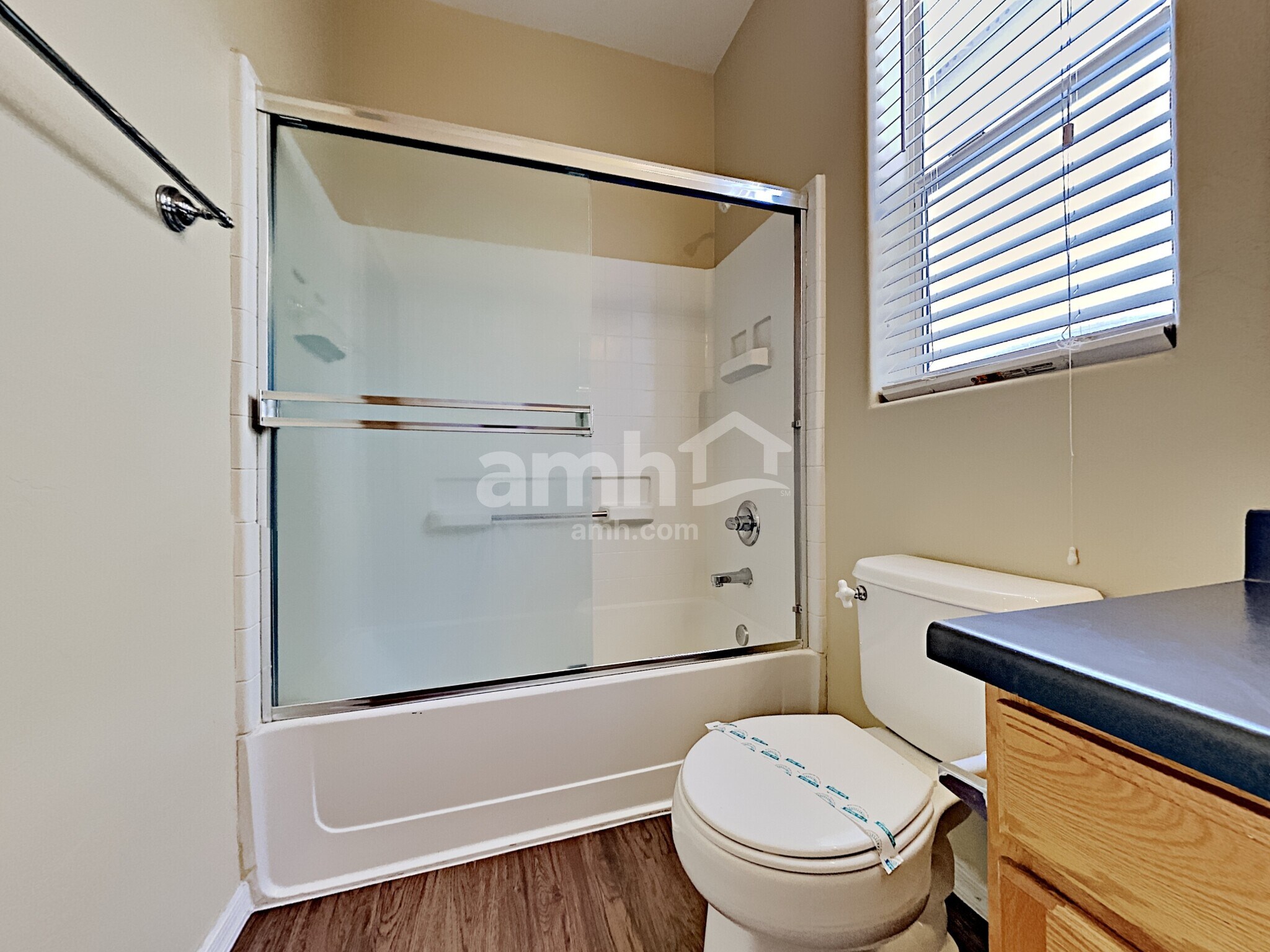 Building Photo - 6653 S Stratosphere Ln