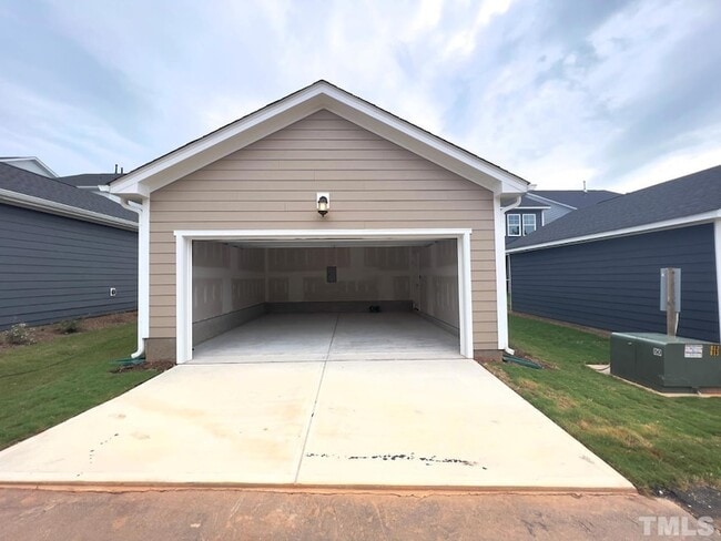 Building Photo - 341 Natsam Wds Wy