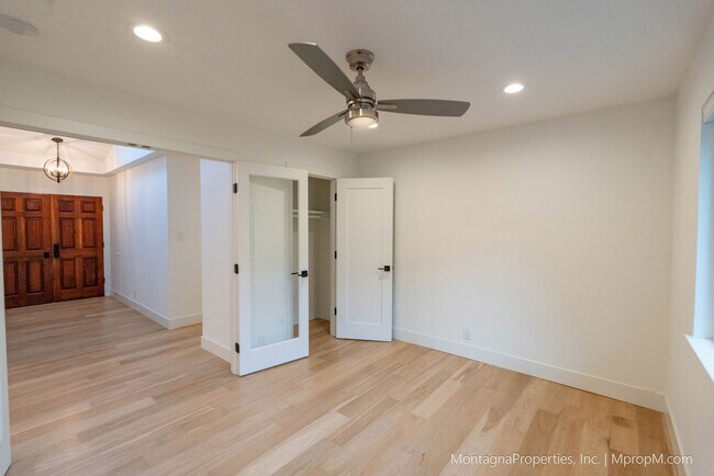 Building Photo - Los Gatos Single Story House on LARGE Lot updated in 2024!