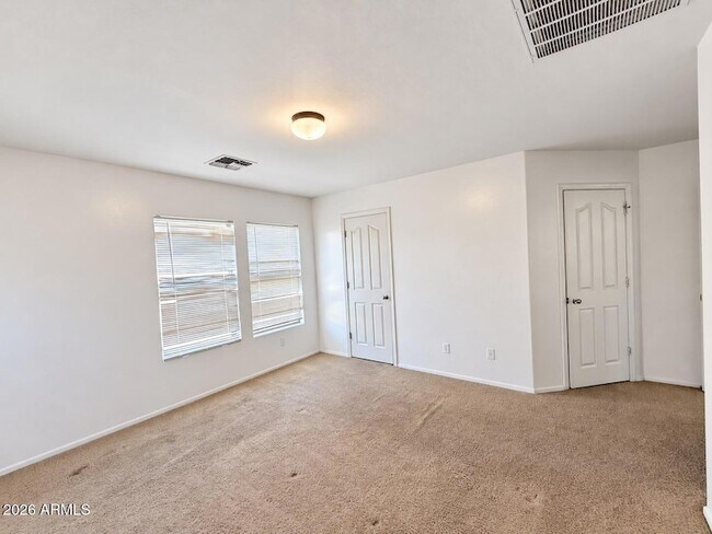 Building Photo - 8014 W Brill St