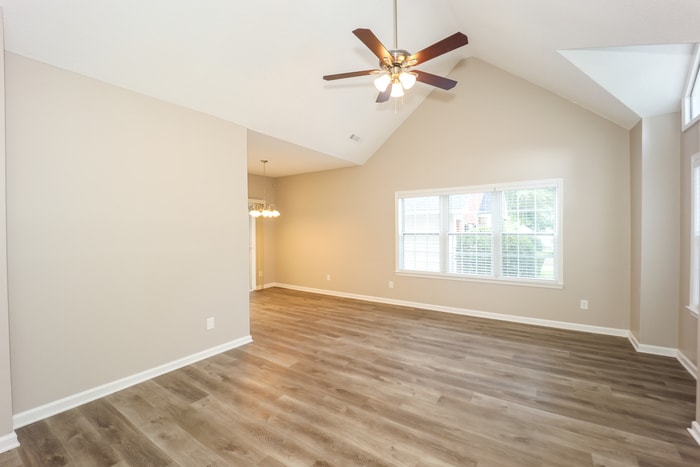 Building Photo - 719 S Fairfield Dr