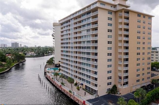 Building Photo - 121 Golden Isles Dr