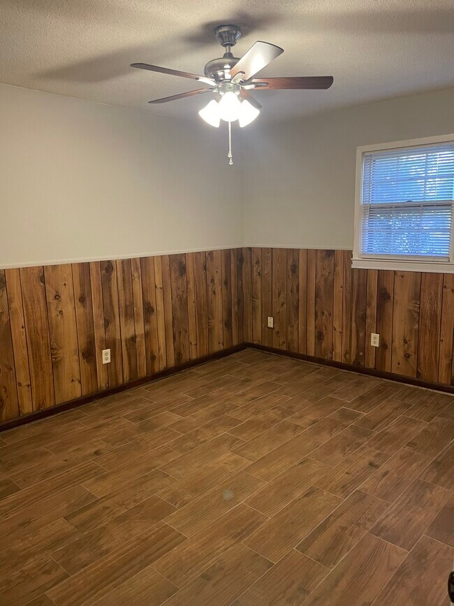 Master - 106 Henry St