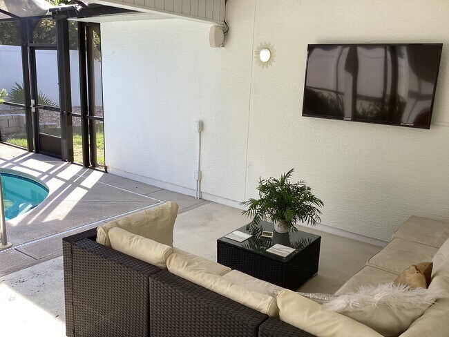 Building Photo - 207 Biltmore Pl