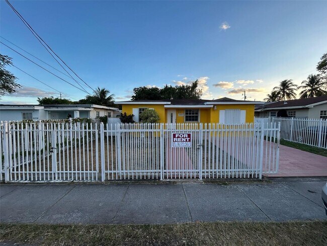 Building Photo - 8840 SW 38th St