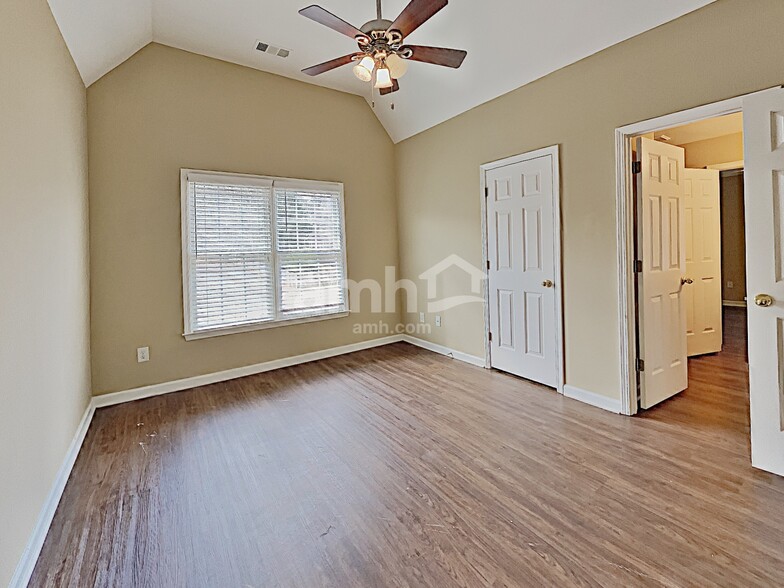 Building Photo - 423 Evans Mill Dr