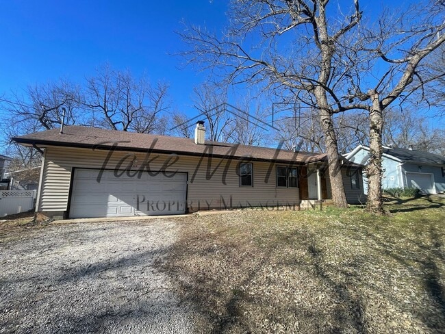 Building Photo - IDEAL LOCATION! 3-Bed, 2-Bath Home with 2-Car Garage in Kickapoo School District!