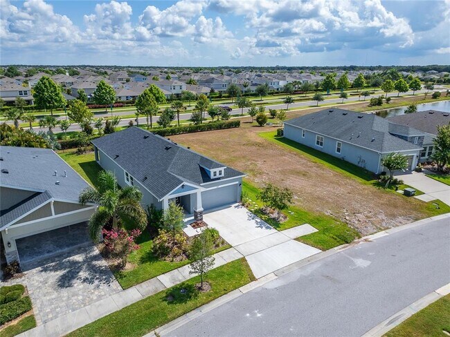 Building Photo - 5414 Silver Sun Dr