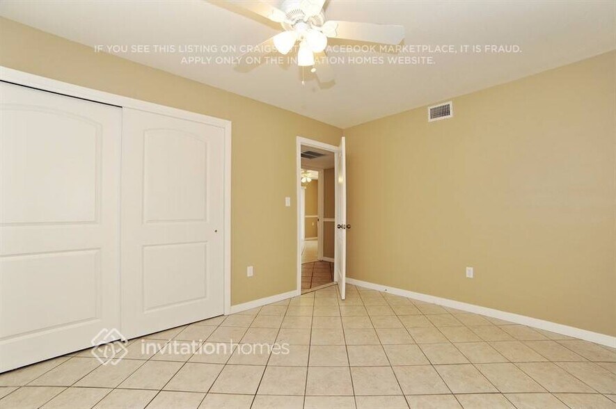 Building Photo - 452 Hazelwood Rd