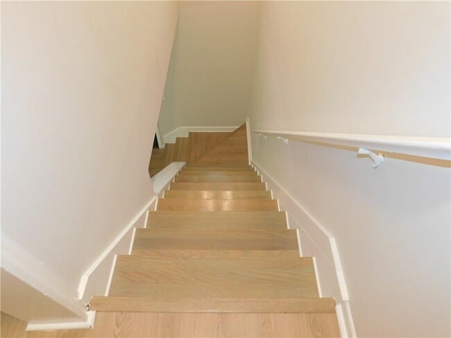 Building Photo - 3589 N Hopkins Ct