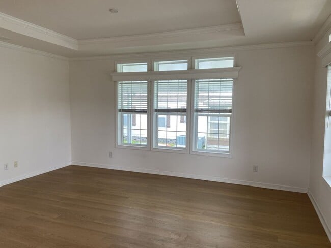 Building Photo - 7300 20th St