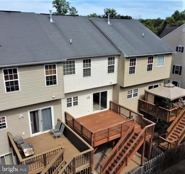 Building Photo - 114 Compass Cove