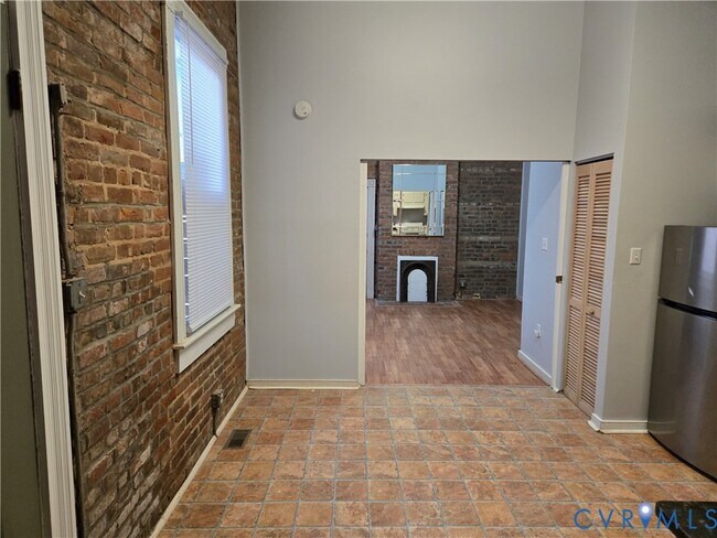 Building Photo - 408 W Marshall St