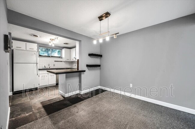 Building Photo - 78 Shepards Knoll Dr