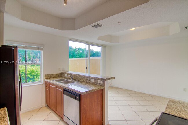 Building Photo - 819 SW 143rd Ave