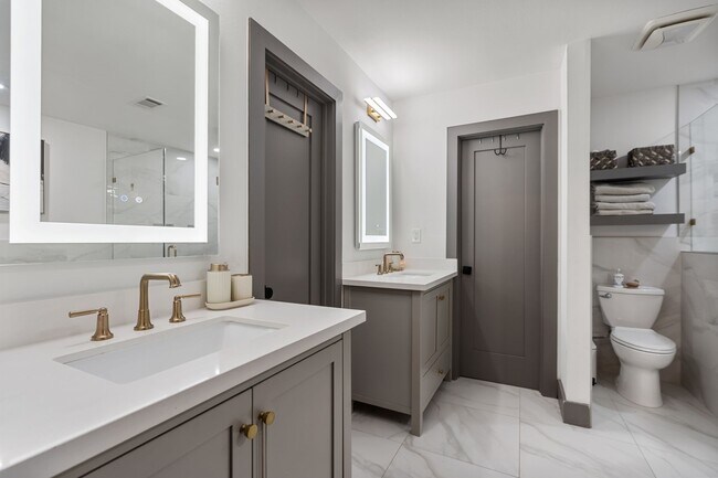 Building Photo - 40 Wellington Ct