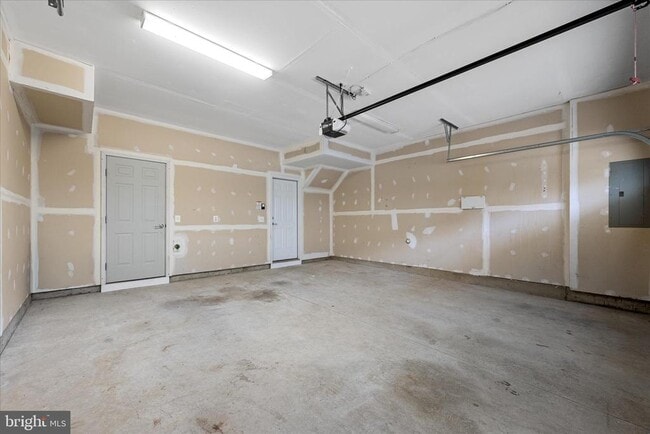 Building Photo - 507 Flameflower Terrace SE