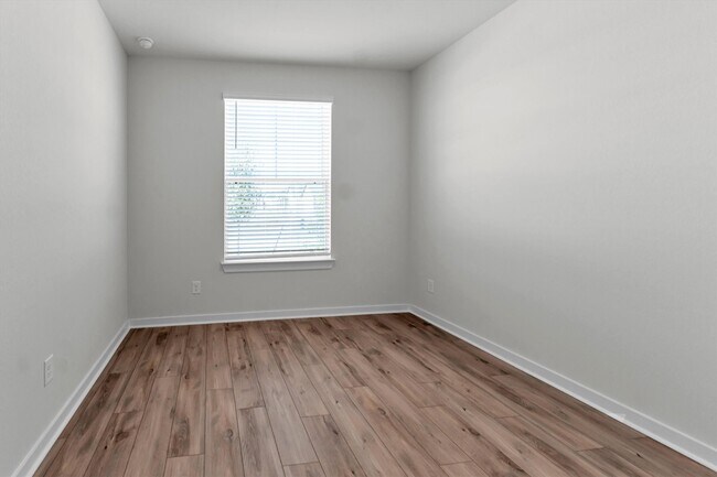 Building Photo - 16927 Lavender Farm St