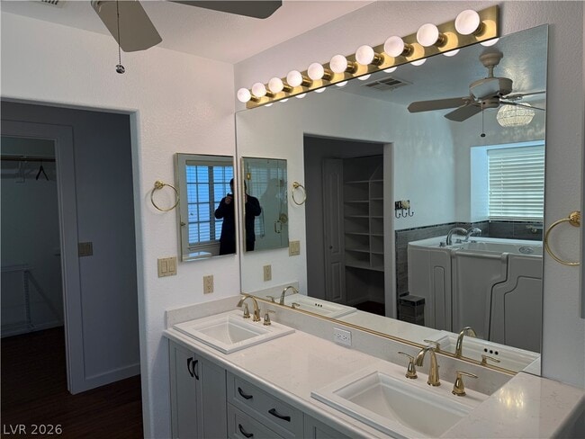 Building Photo - 8113 Spanish Peak Dr