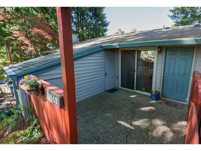 Building Photo - jacr01