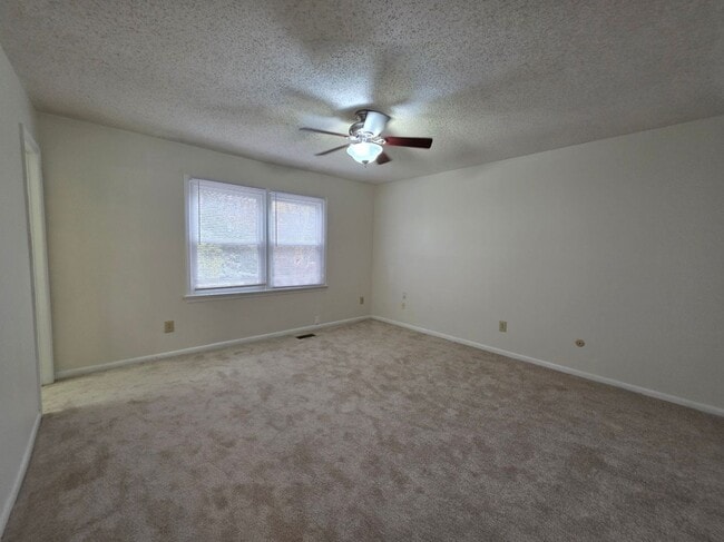 Building Photo - Chelsea