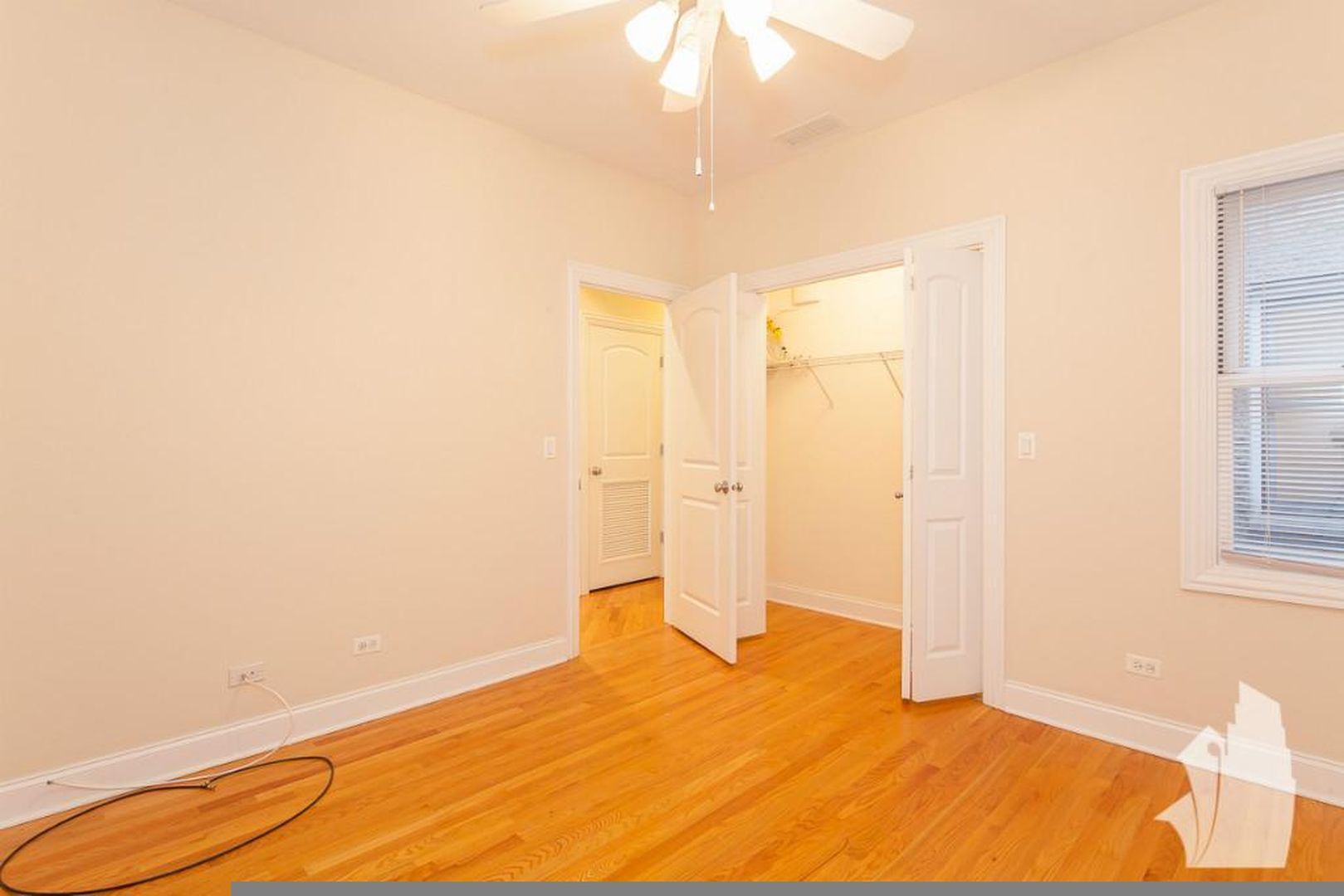 Building Photo - 3829 N Southport Ave