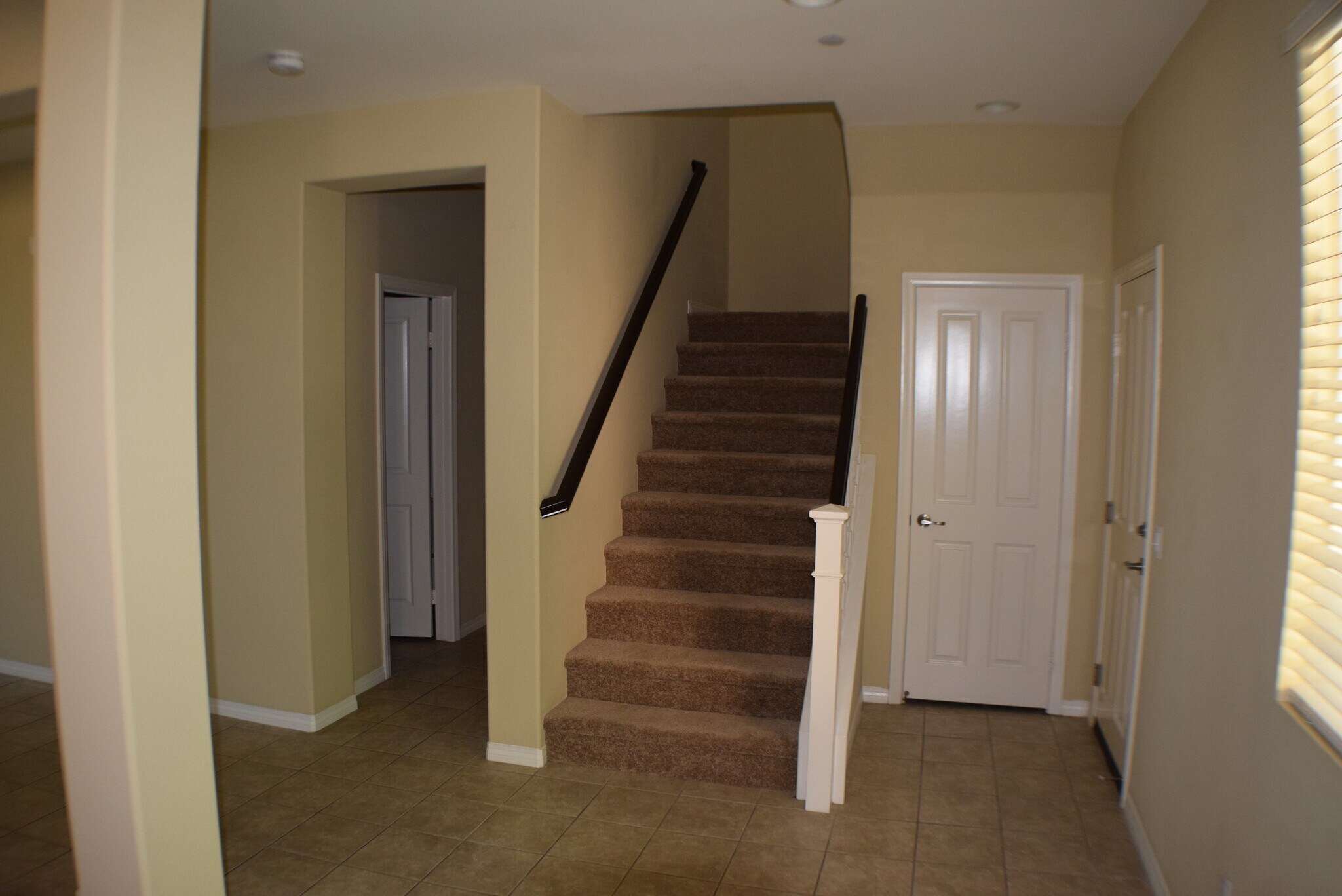 Building Photo - 32436 Shadow Canyon Trl