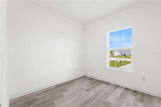 Building Photo - 835 Colville Dr