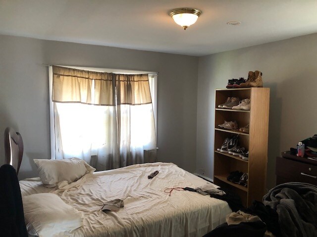 Main Bedroom - 18 Schuyler Ave